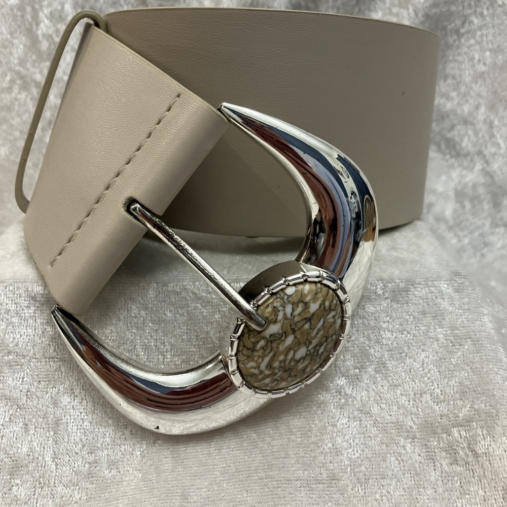 CHICO'S Wide Beige Leather Women's Belt Sz L Silver Buckle Wild Horse Jasper